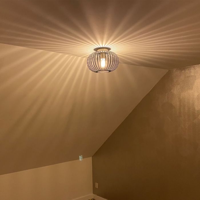 Industri plafond guld, Lieve