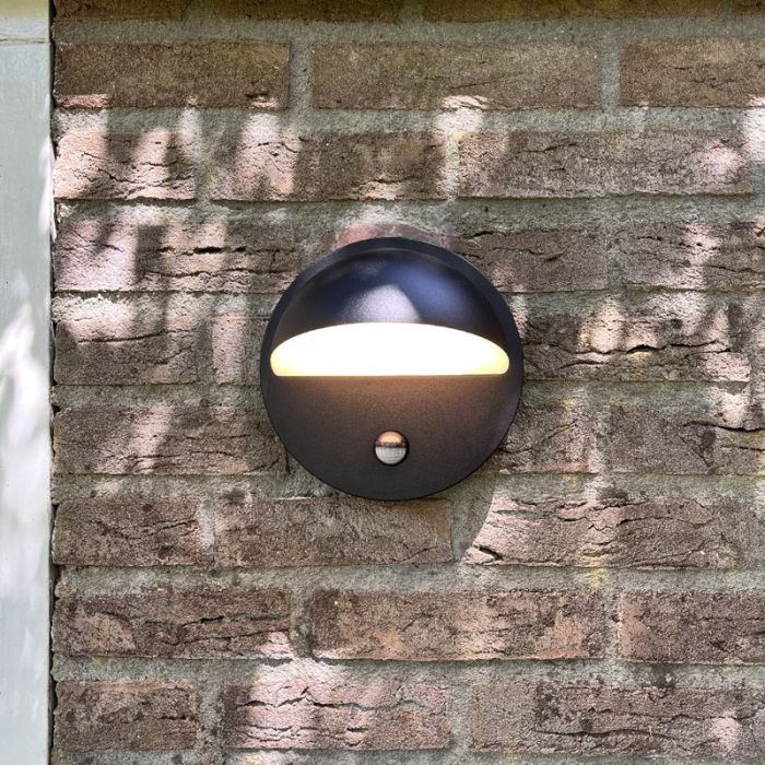 Modern utomhus vägglampa med rörelsesensor svart, Shelby, 7W, 3000K LED, IP44
