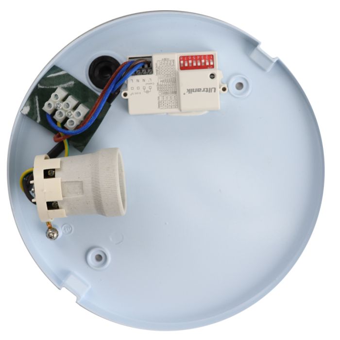 Plast taklampa utomhus med rörelsesensor svart, James, IP44
