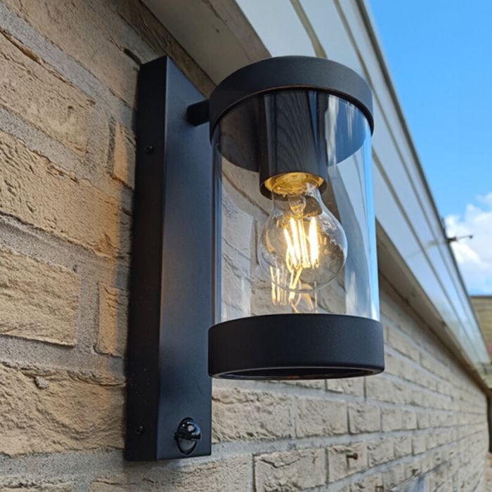Modern utomhus vägglampa med rörelsesensor svart, Musa, IP44