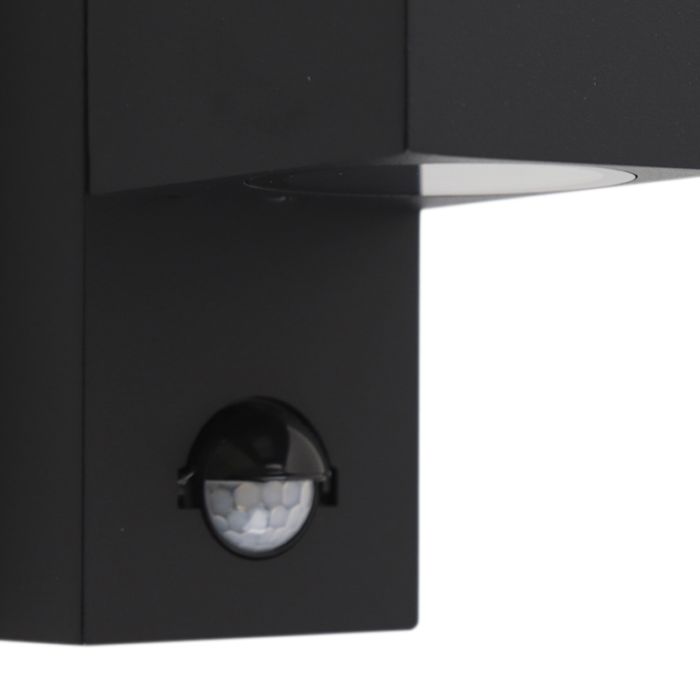 Modern utomhus vägglampa med rörelsesensor svart, Corella, IP54