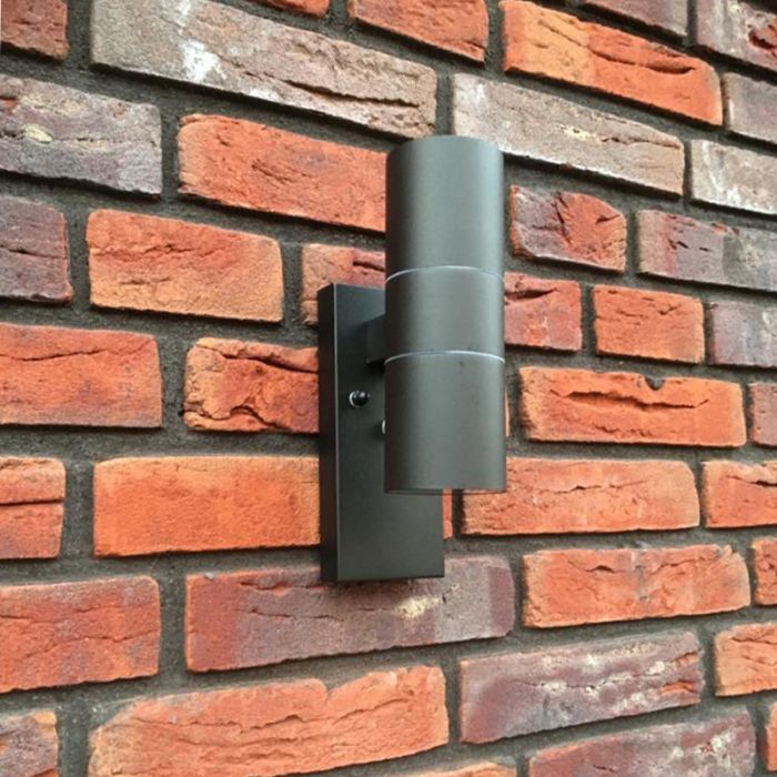 Modern utomhus vägglampa med skymningssensor svart, Pedro, IP44