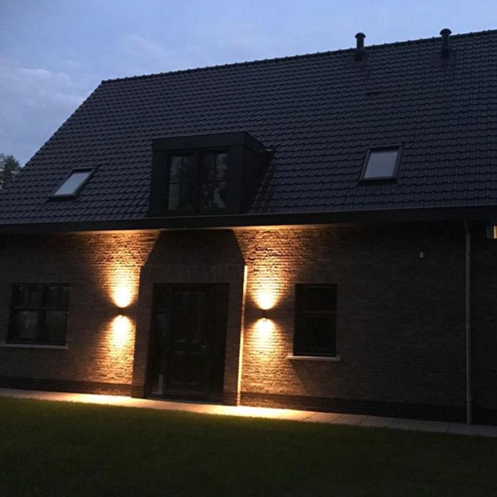 Modern utomhus vägglampa med skymningssensor svart, Pedro, IP44