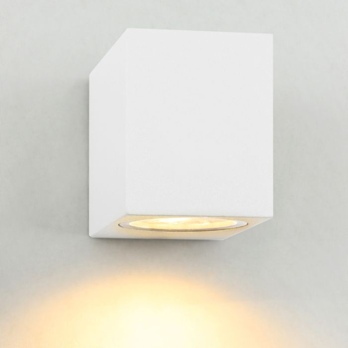 Aluminium utelampa vit, Corella, IP44