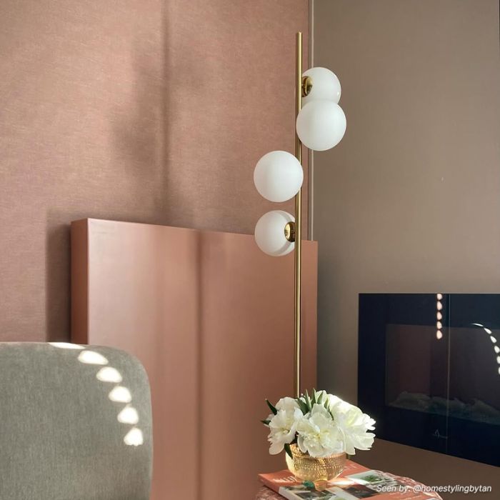 Design golvlampa vit, Remo, med brytare
