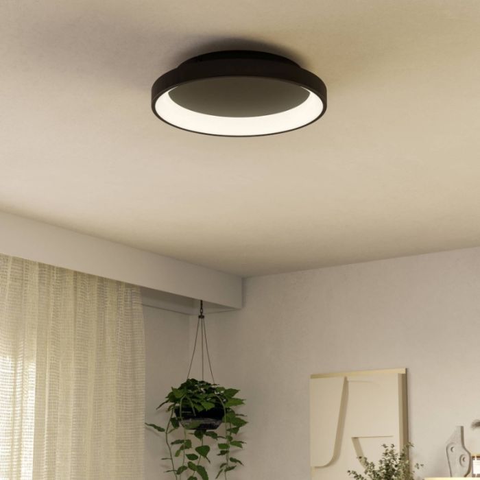 Svart modern taklampa plast, Shauni, 12W, varm till kall vit justerbar LED, met fjärrkontroll