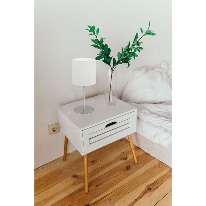 Vit modern bordslampa tyg, Abano, med brytare