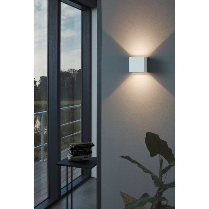 Vit modern utelampa aluminium, Owen, IP54