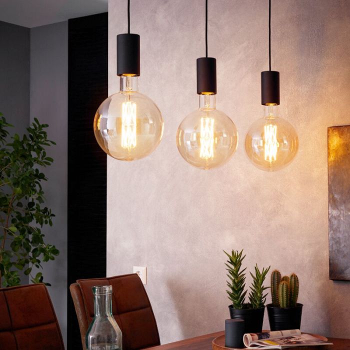 Svart fönsterlampa stål, Samed