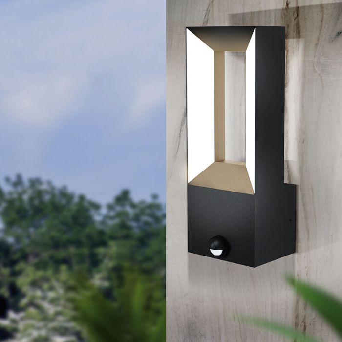 Svart modern utomhus vägglampa med rörelsesensor aluminium, Larisa, 5W, 3000K LED, IP44