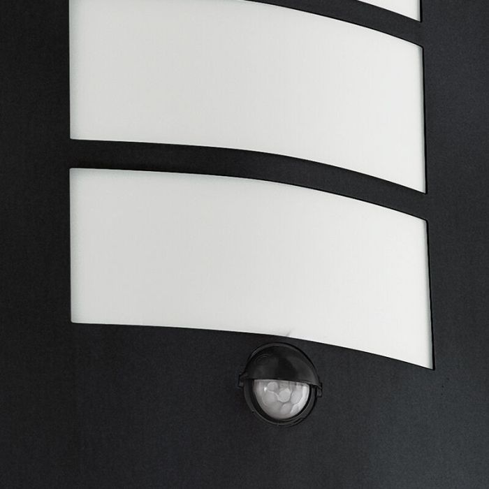 Svart modern utomhus vägglampa med rörelsesensor stål, Elyana, IP44