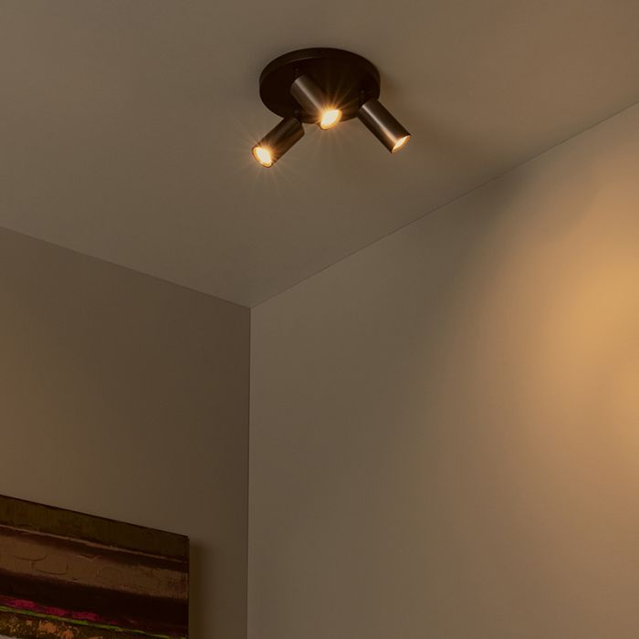 Brun spotlight tak modern, Ritmo