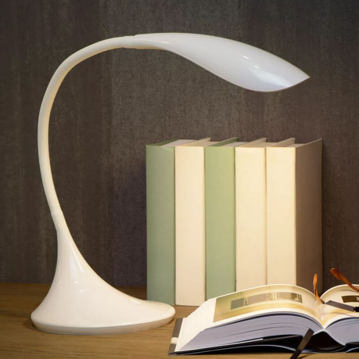 Vit skrivbordslampa modern, Emil, 4,5W, 3000K LED, med brytare