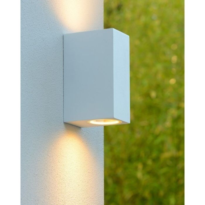 Vit utelampa modern, Zora, IP44