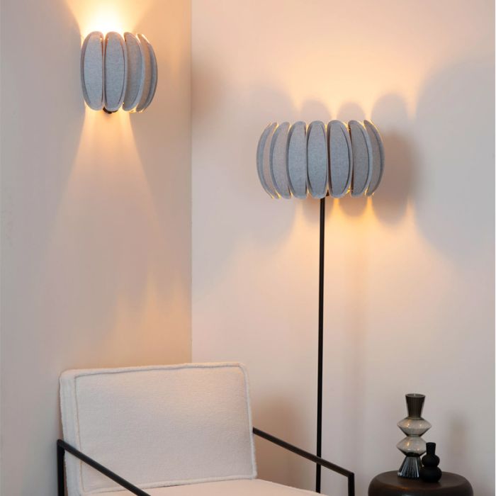 Grå vägglampa modern, Spencer