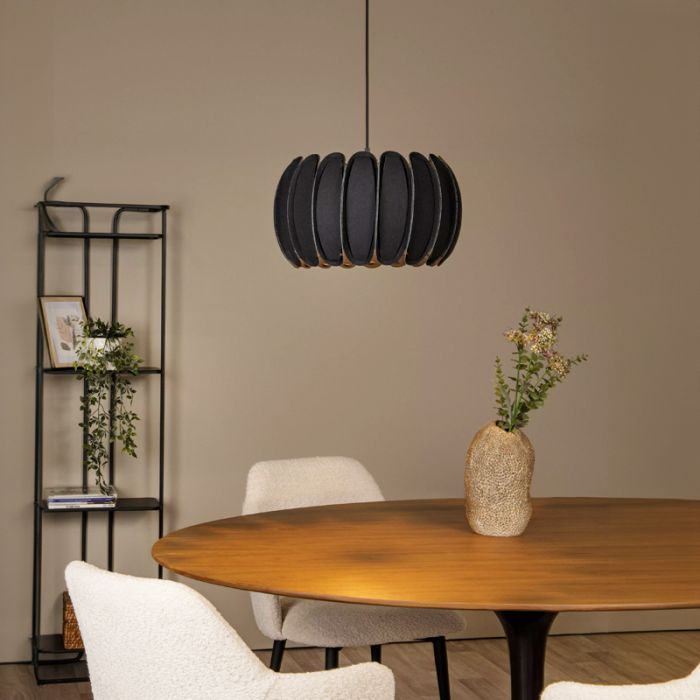 Svart fönsterlampa modern, Spencer