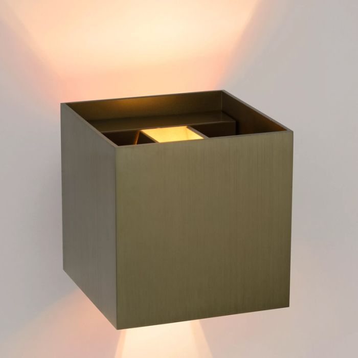 Brun vägglampa modern, Xio