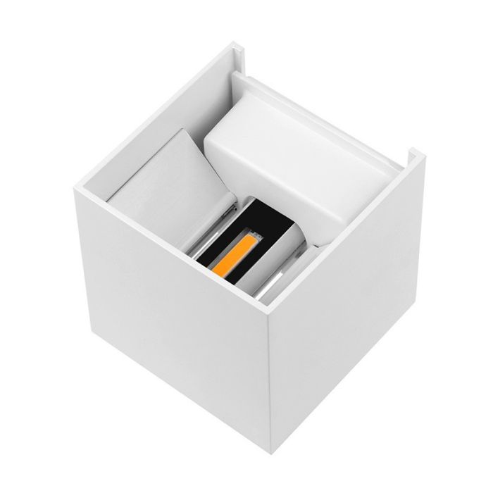 Vit utelampa aluminium, Dion, 6W, 2700K LED, IP65