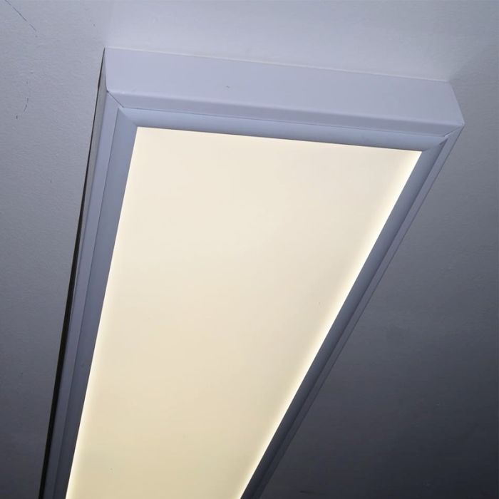 Utanpåliggande ram för 30x120 cm LED-paneler