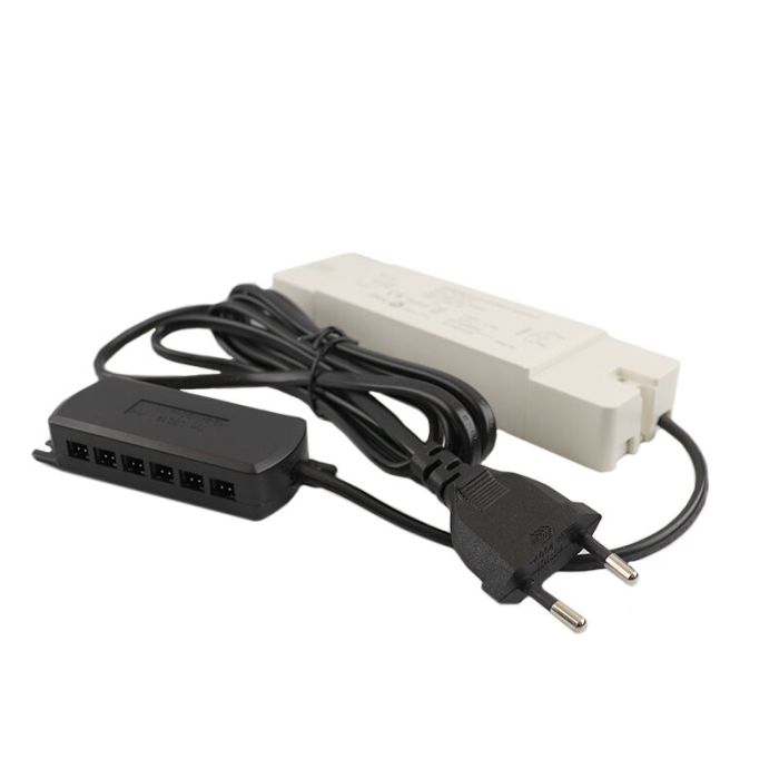 Fördelningslåda med transformator plug and play belysning för uterum