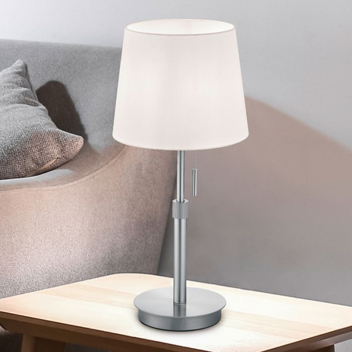Nickel bordslampa klassisk, Niva, med dra i strömbrytaren