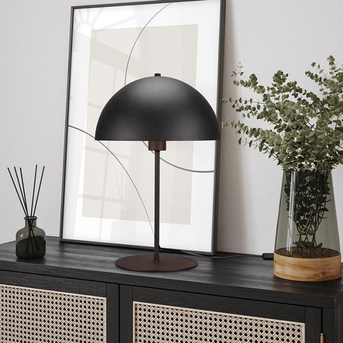 Svart bordslampa modern, Fransisca, med brytare