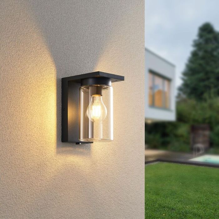 Svart utomhus vägglampa med skymningssensor modern, Yves, IP44