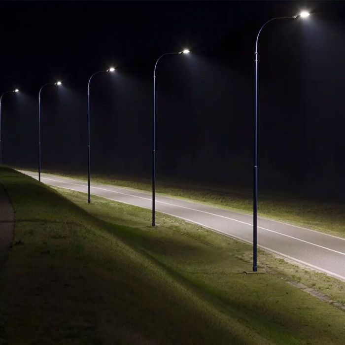 Bisolux LED gatubelysning Garry, 90W, 6000K, 5 års garanti